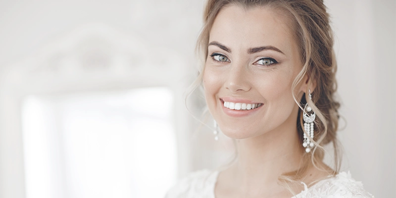 porcelain veneers bridge smiling