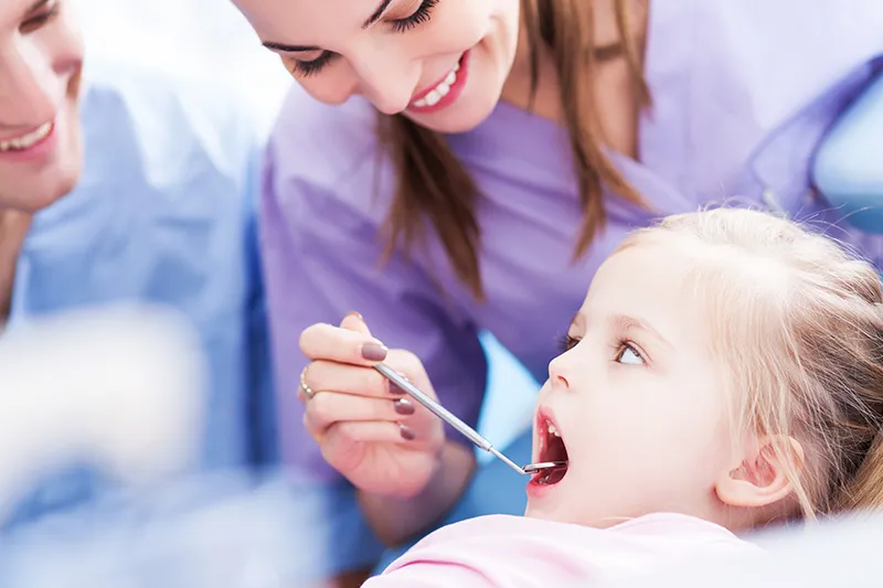 dental girl tooth extraction